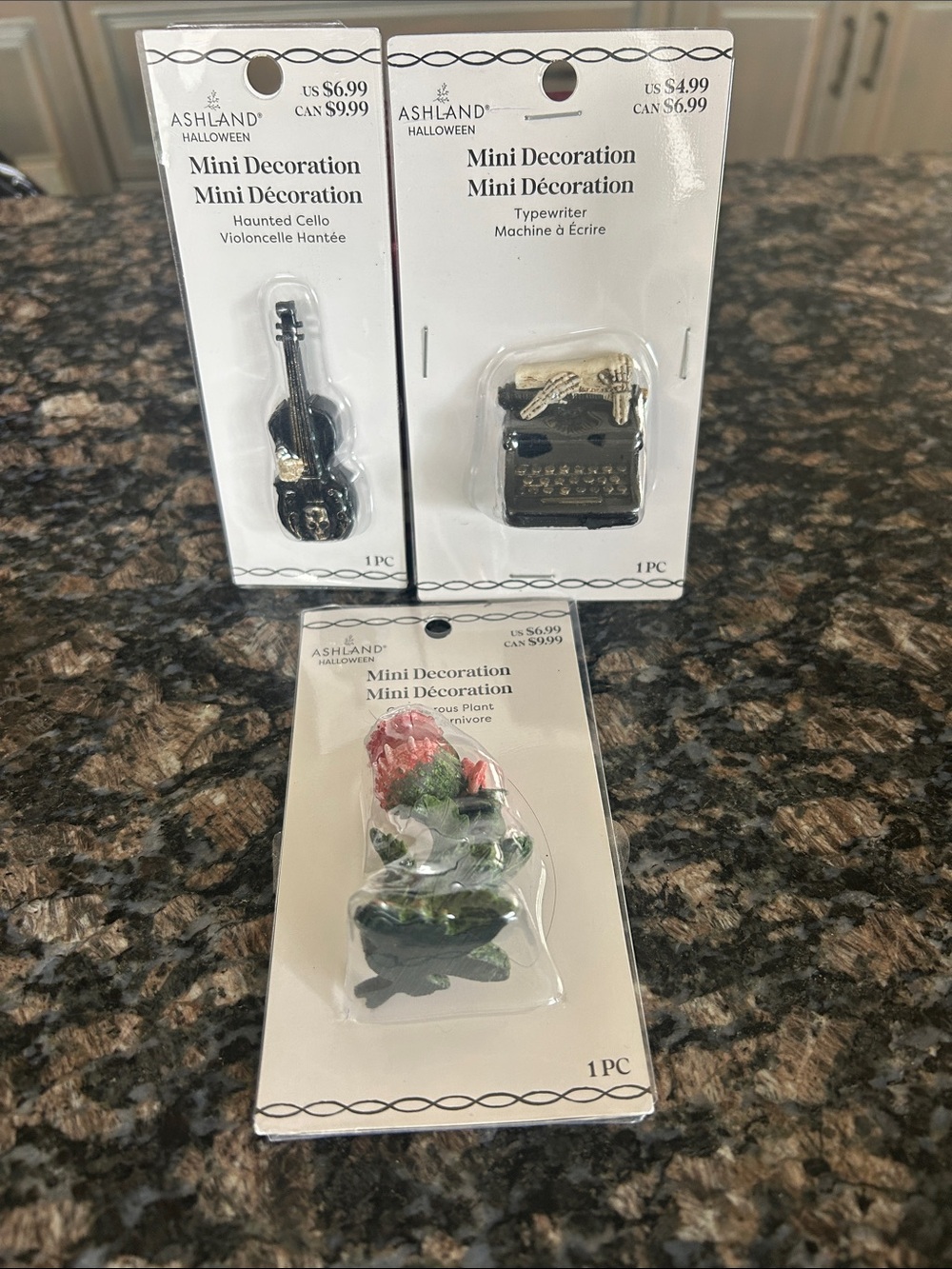 ASHLAND HALLOWEEN MINI DECORATIONS LOT OF 3 NWT